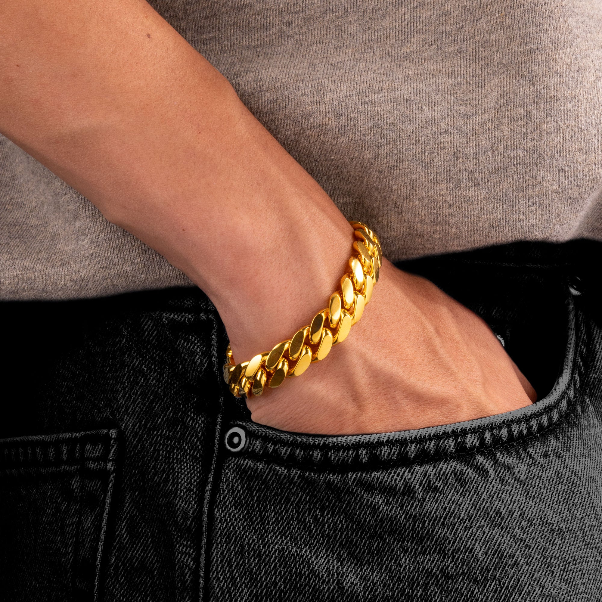 Gold Cuban Link Bracelet (11mm)